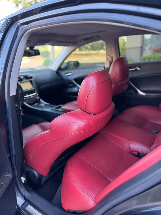 2009 Lexus IS 2nd Gen - Image 18 of 20