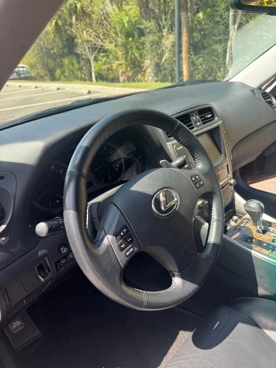 2009 Lexus IS 2nd Gen - Image 13 of 17
