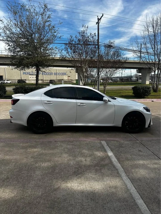 2009 Lexus IS 3rd Gen - Image 10 of 14