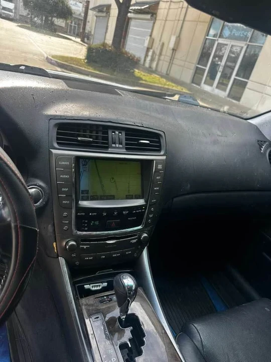 2009 Lexus IS 2nd Gen - Image 17 of 18