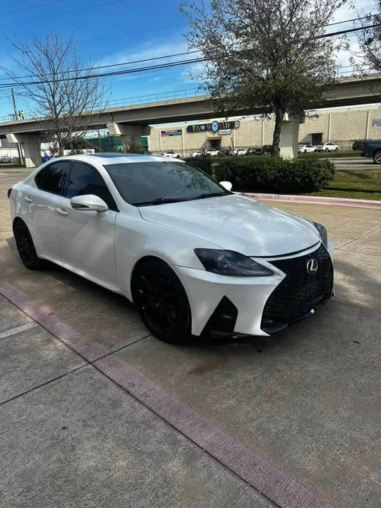 2009 Lexus IS 2nd Gen - Image 9 of 18