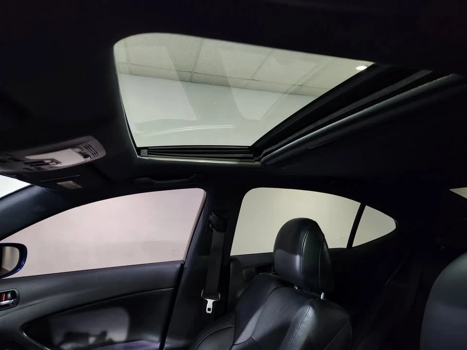 2009 Lexus IS F 2nd Gen - Image 17 of 20