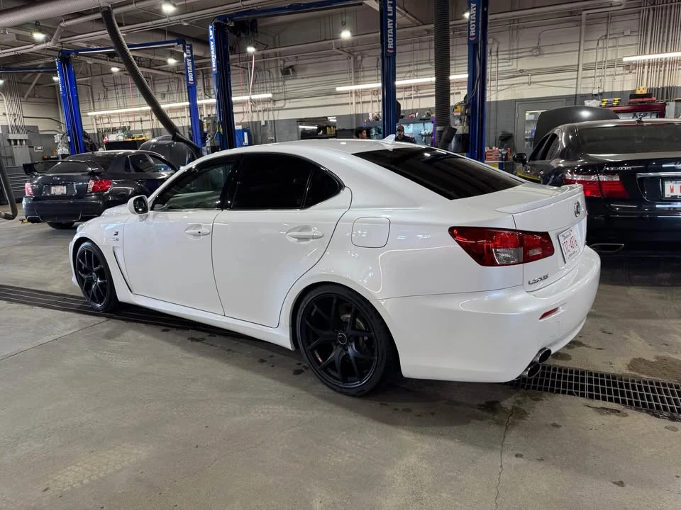 2009 Lexus IS F 2nd Gen - Image 5 of 11