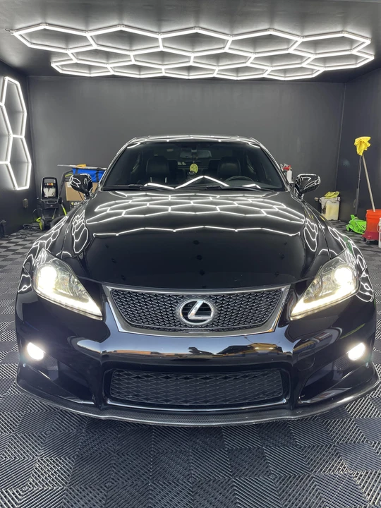 2009 Lexus IS F 2nd Gen - Image 23 of 31
