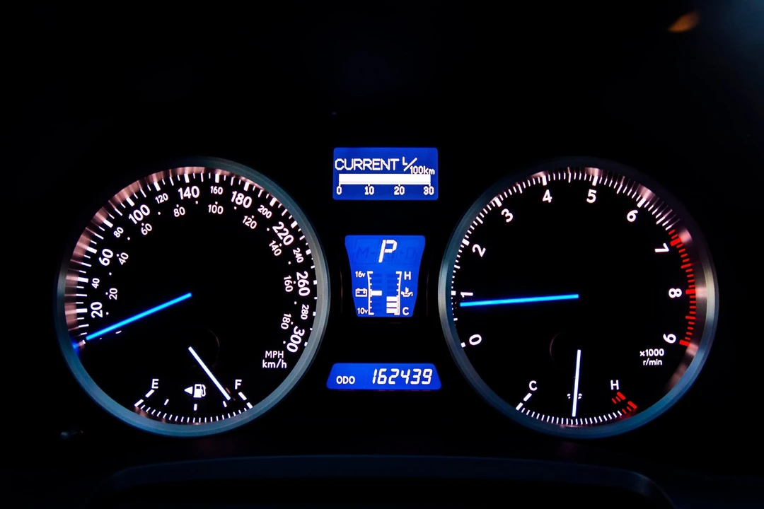 2009 Lexus IS F 2nd Gen - Image 24 of 31