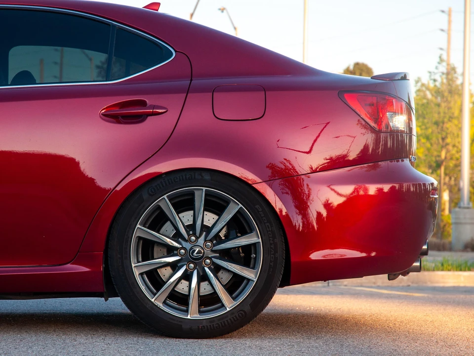 2009 Lexus IS F 2nd Gen - Image 18 of 31
