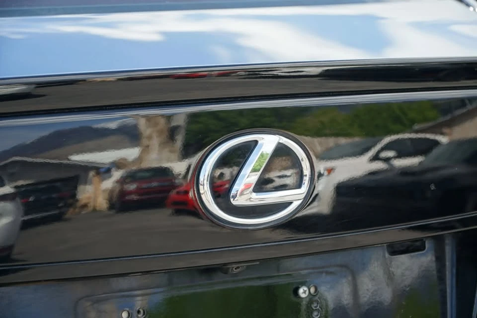 2009 Lexus IS F 2nd Gen - Image 19 of 20