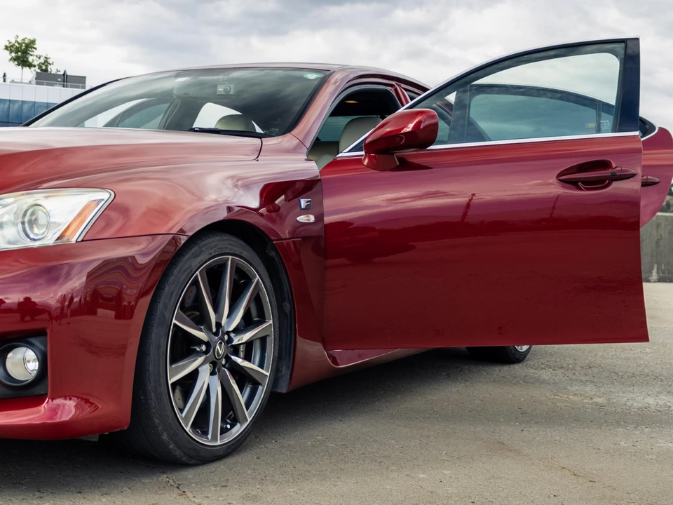2009 Lexus IS F 2nd Gen - Image 25 of 31