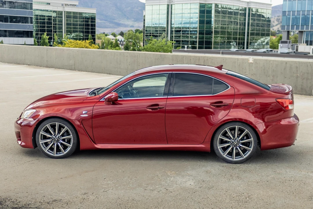 2009 Lexus IS F 2nd Gen - Image 8 of 31