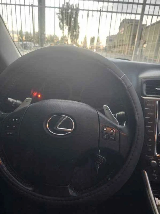 2009 Lexus IS 2nd Gen - Image 6 of 8