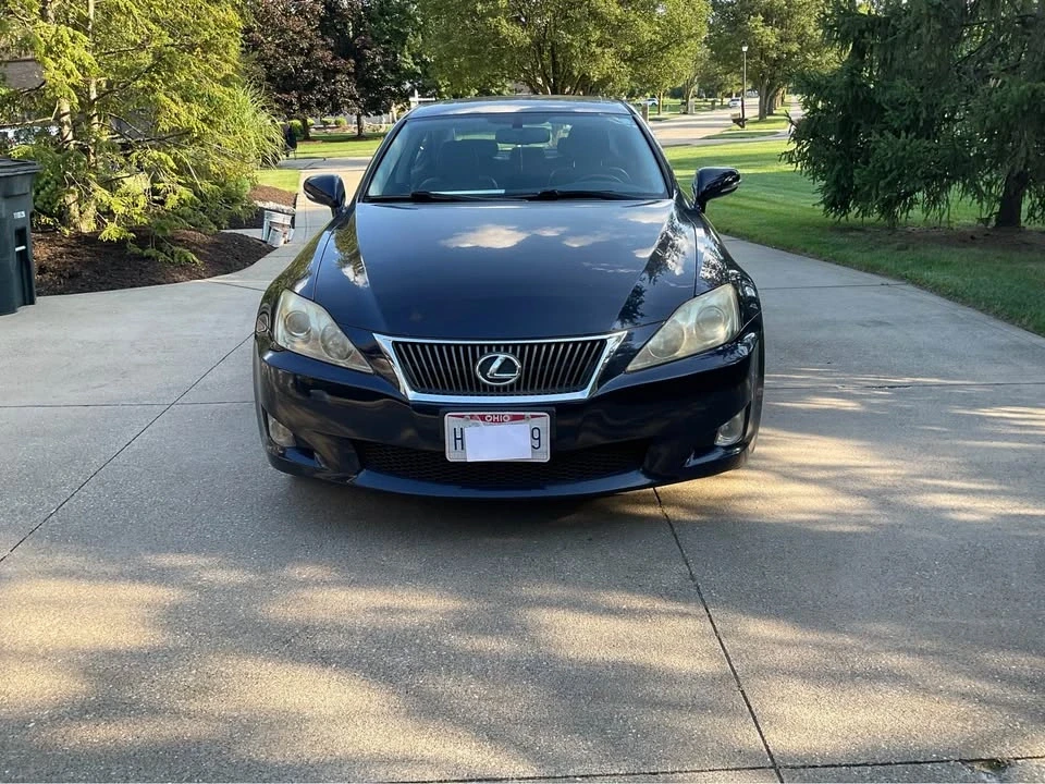 2009 Lexus IS 2nd Gen - Image 3 of 10