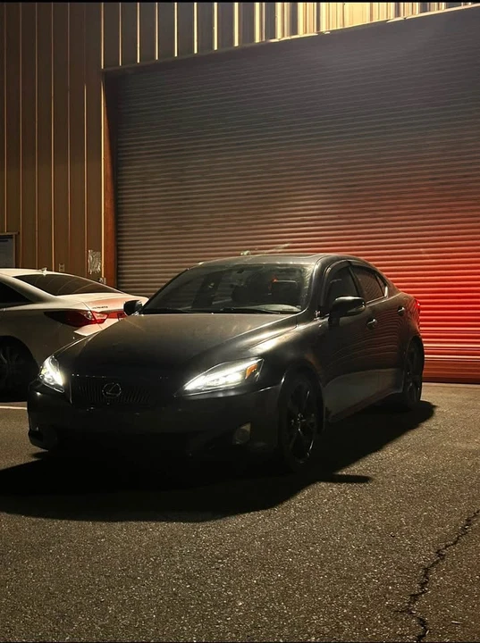 2009 Lexus IS 2nd Gen - Image 4 of 4