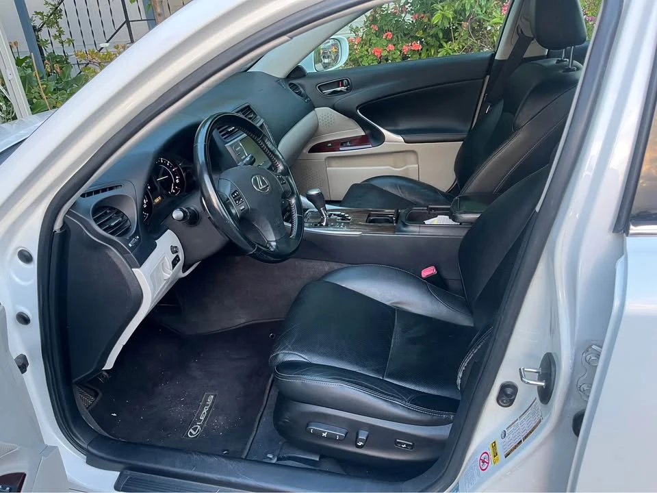 2009 Lexus IS 2nd Gen - Image 14 of 17