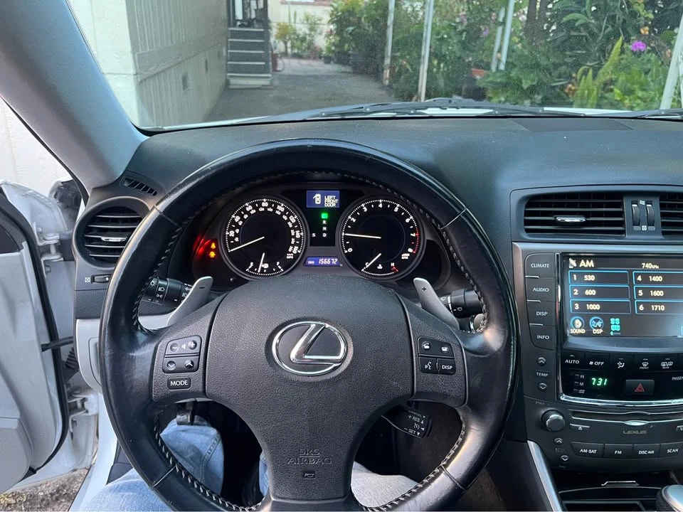 2009 Lexus IS 2nd Gen - Image 11 of 17