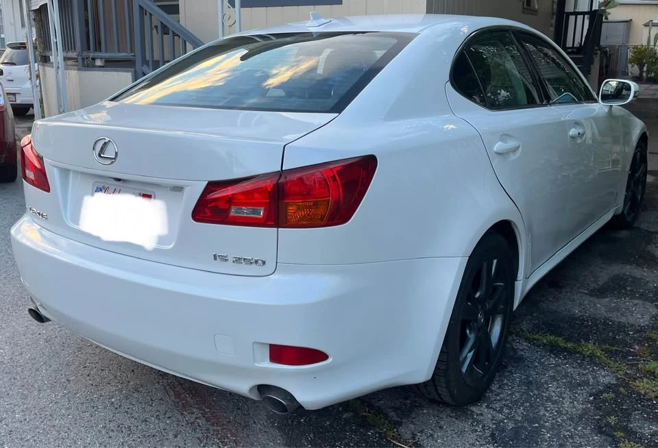 2009 Lexus IS 2nd Gen - Image 5 of 17