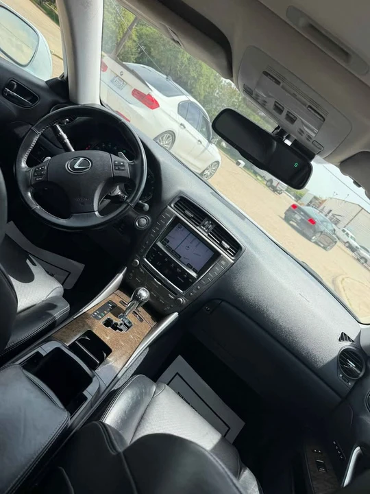 2009 Lexus IS 2nd Gen - Image 8 of 11