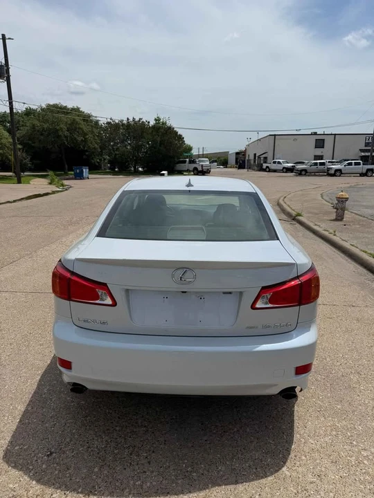 2009 Lexus IS 2nd Gen - Image 5 of 11