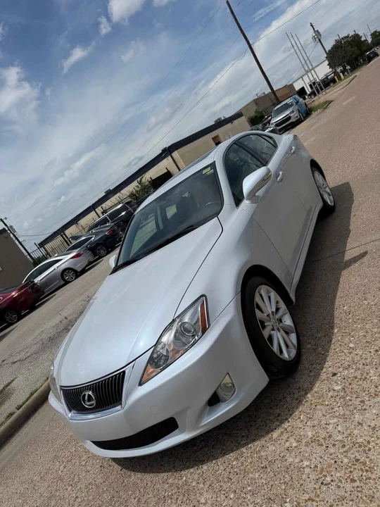 2009 Lexus IS 2nd Gen - Image 3 of 11