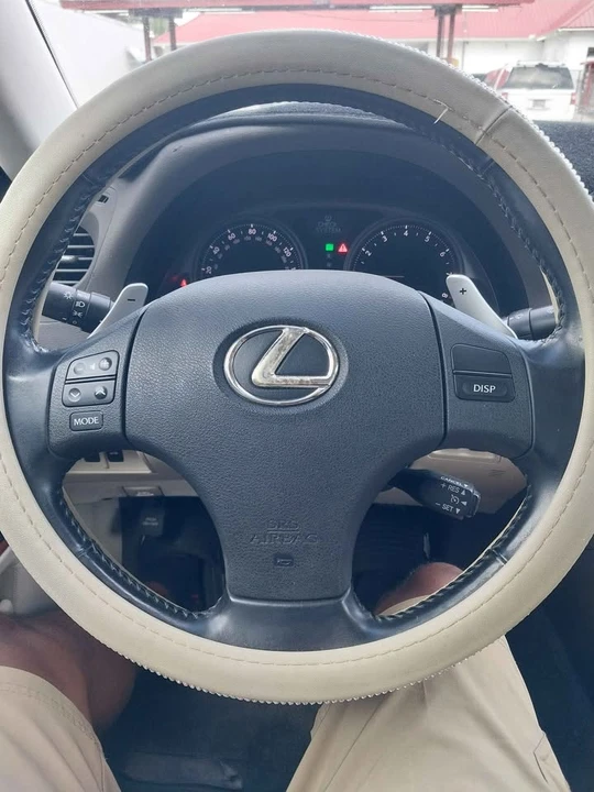 2009 Lexus IS 2nd Gen - Image 10 of 13