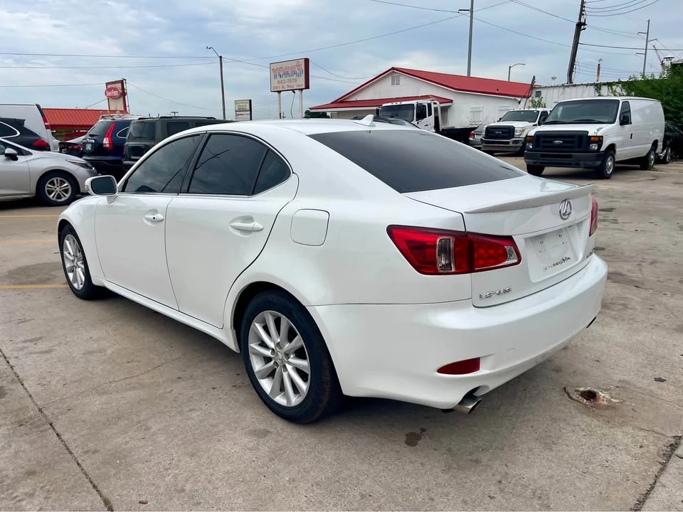 2009 Lexus IS 2nd Gen - Image 4 of 16