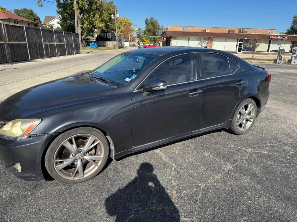 2009 Lexus IS 2nd Gen - Image 4 of 4