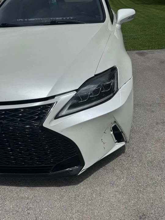 2009 Lexus IS 2nd Gen - Image 4 of 7