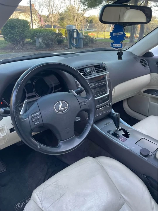2009 Lexus IS 2nd Gen - Image 6 of 7