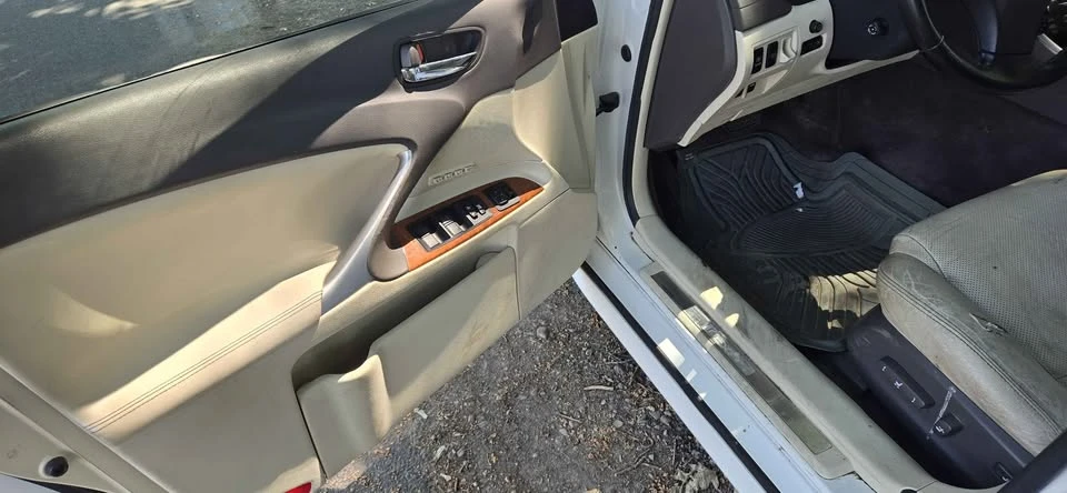 2009 Lexus IS 2nd Gen - Image 7 of 18
