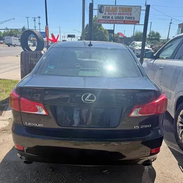 2009 Lexus IS 250 Sedan 4D
