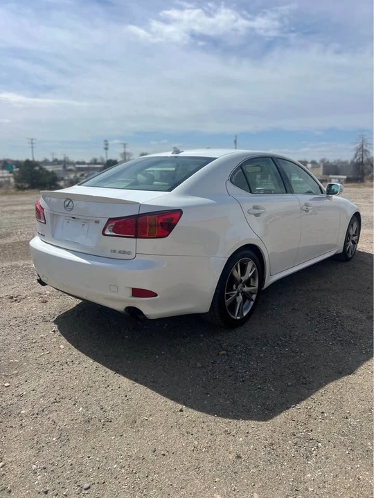 2009 Lexus IS 2nd Gen - Image 5 of 14