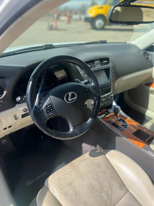2009 Lexus IS 2nd Gen - Image 11 of 14