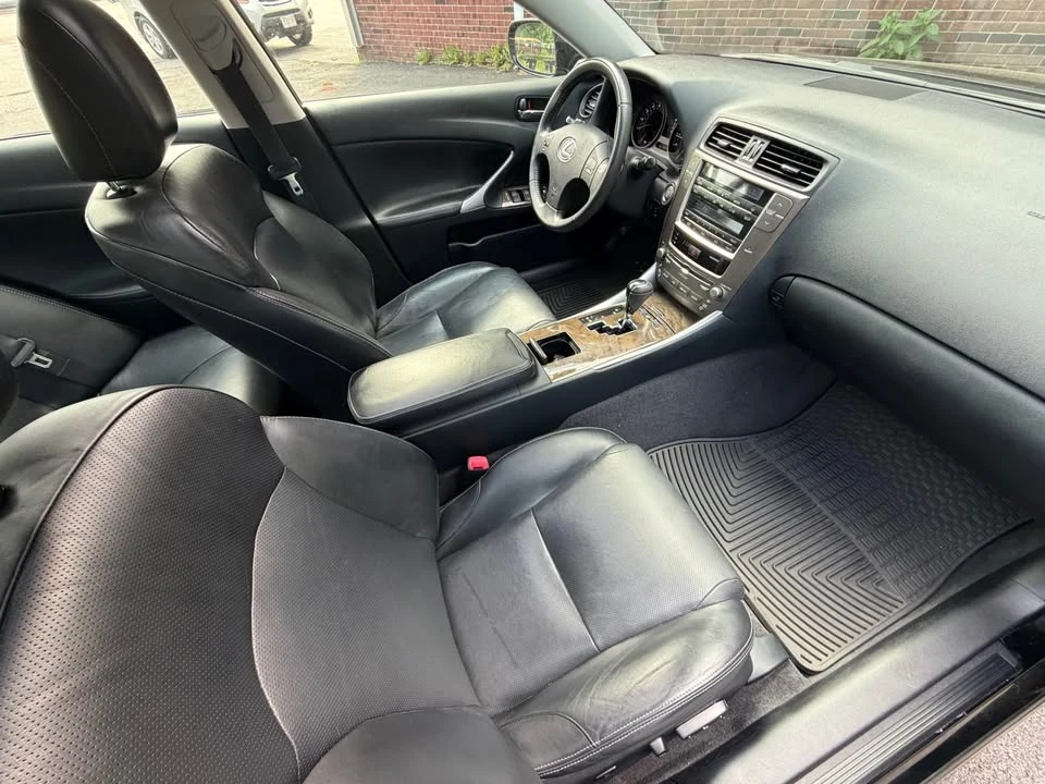 2009 Lexus IS 2nd Gen - Image 9 of 14