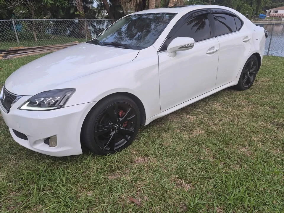 2009 Lexus IS 2nd Gen - Image 3 of 17