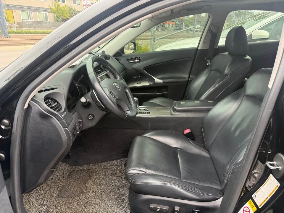 2009 Lexus IS 2nd Gen - Image 6 of 10