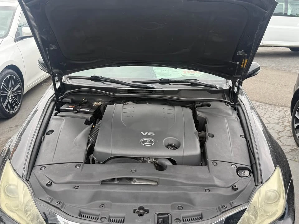 2009 Lexus IS 2nd Gen - Image 8 of 10