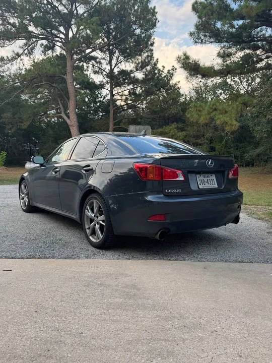 2009 Lexus IS 2nd Gen - Image 4 of 16