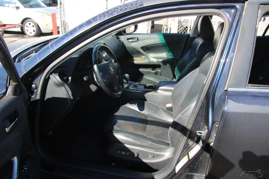 2009 Lexus IS 2nd Gen - Image 14 of 21