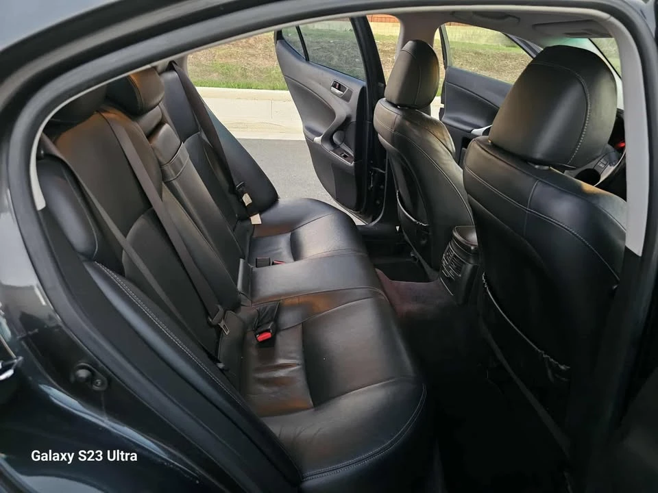 2009 Lexus IS 2nd Gen - Image 14 of 17