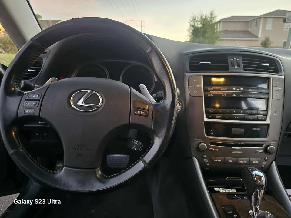 2009 Lexus IS 2nd Gen - Image 12 of 17
