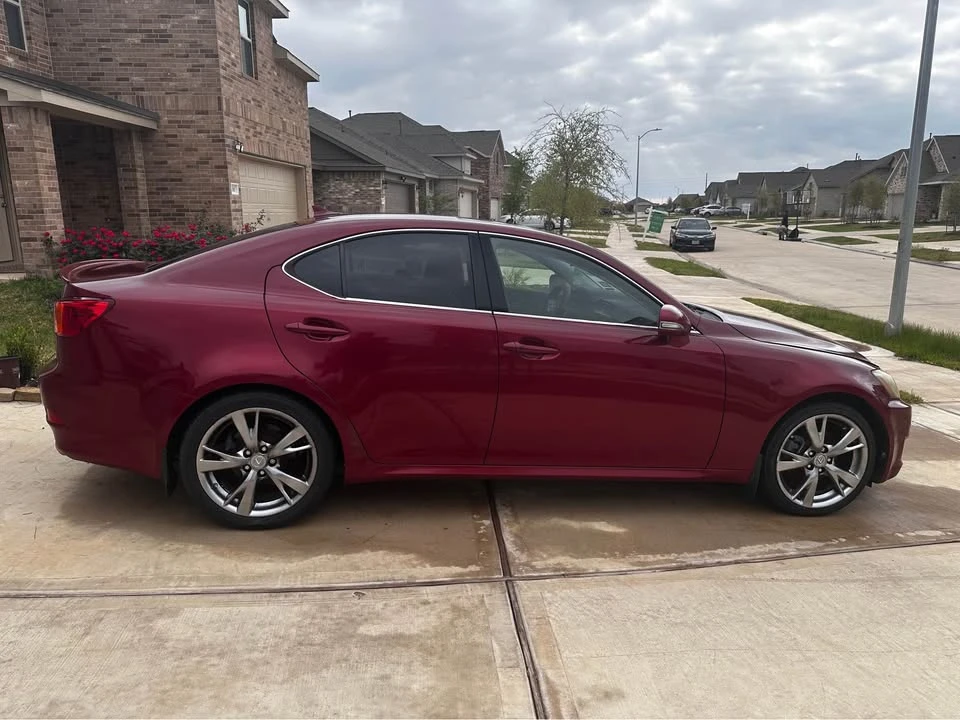 2009 Lexus IS 2nd Gen - Image 4 of 8