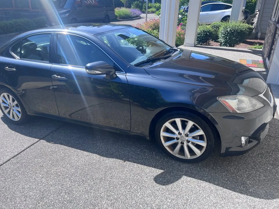 2009 Lexus IS 2nd Gen - Image 2 of 10