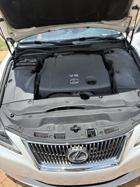 2009 Lexus IS 2nd Gen - Image 12 of 18