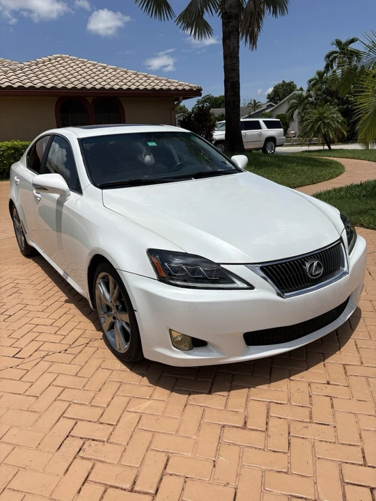 2009 Lexus IS 2nd Gen - Image 2 of 18