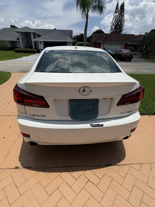 2009 Lexus IS 2nd Gen - Image 5 of 18