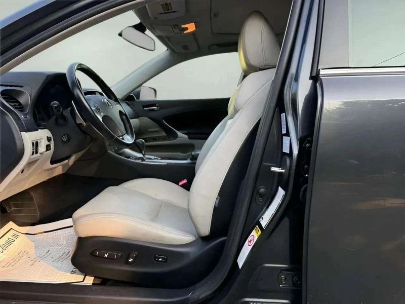 2009 Lexus IS 2nd Gen - Image 11 of 12