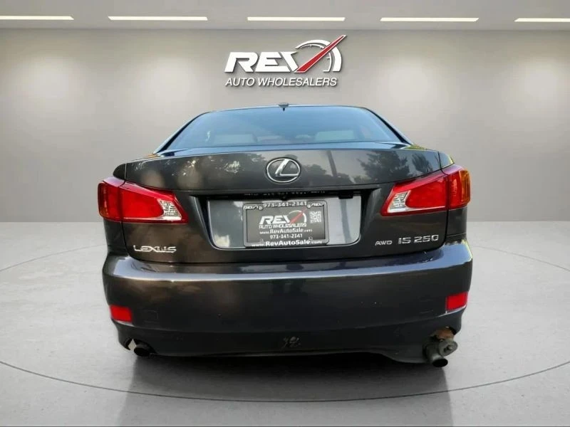 2009 Lexus IS 2nd Gen - Image 4 of 12