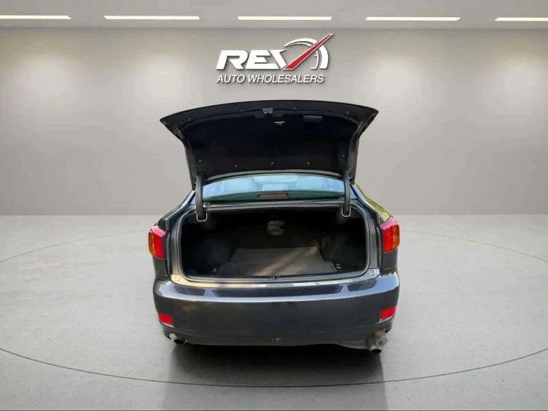 2009 Lexus IS 2nd Gen - Image 9 of 12