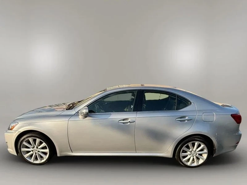2009 Lexus IS 2nd Gen - Image 9 of 12