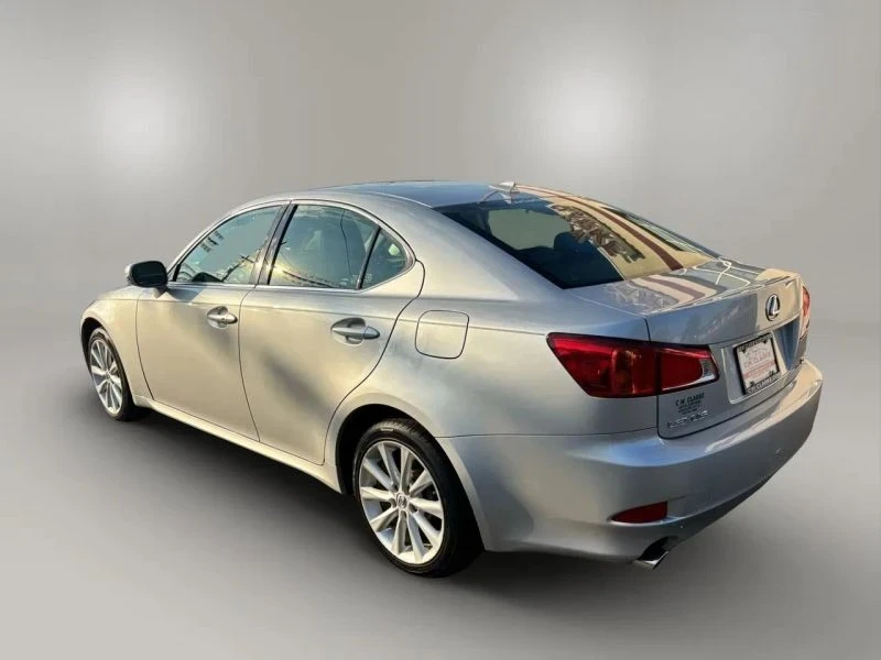 2009 Lexus IS 2nd Gen - Image 8 of 12