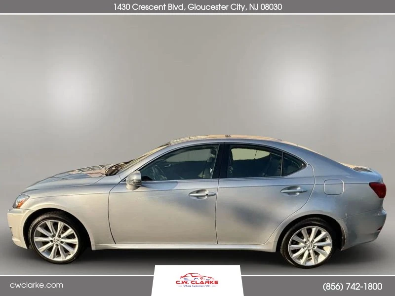 2009 Lexus IS 2nd Gen - Image 9 of 12